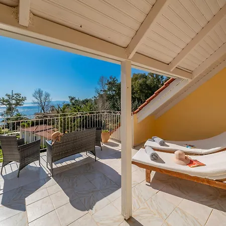 Southbank Seafront דירה *