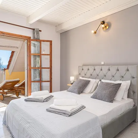 Southbank Seafront * קאטליוס