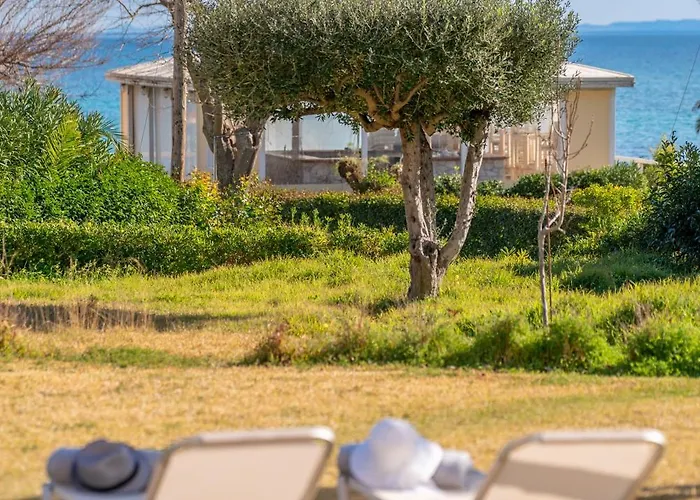 Southbank Seafront Daire Kateleios