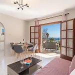 Apartament Southbank Seafront *