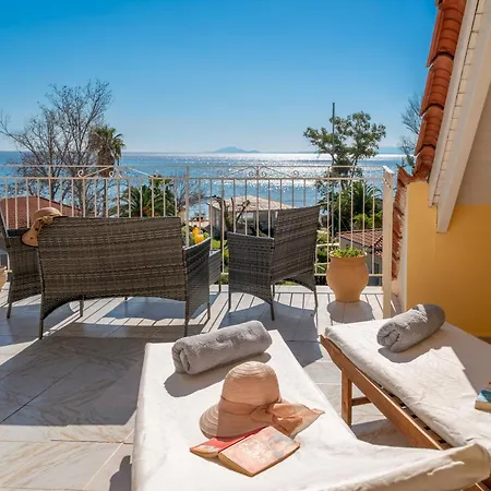 Southbank Seafront Apartment