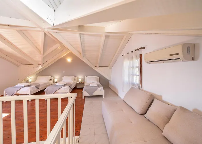 Southbank Seafront Appartement Katelios