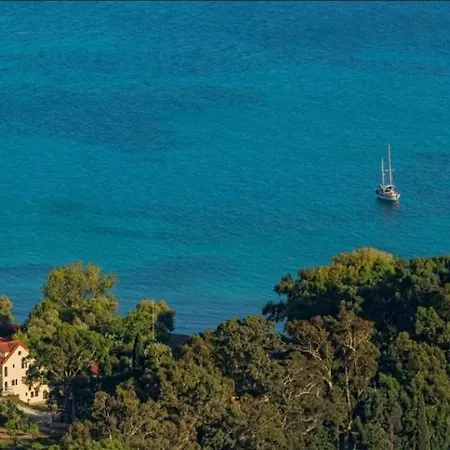 Southbank Seafront Apartament