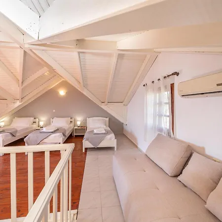 Southbank Seafront Apartament Kateleios